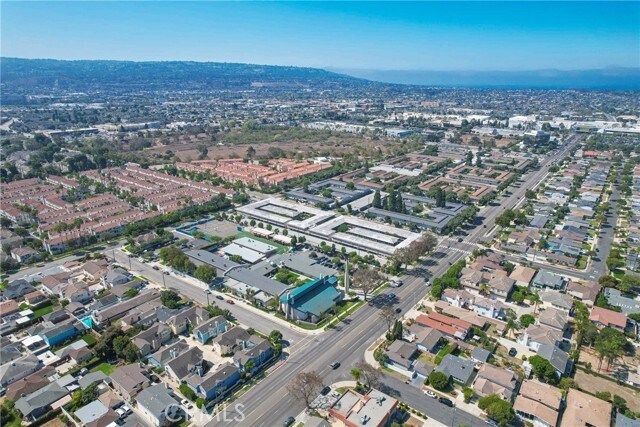 Building Photo - 2940 W Carson St