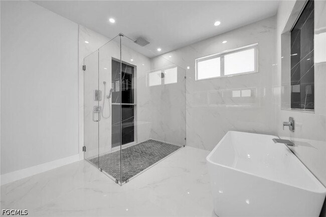 Building Photo - 1107 NW 40th Pl