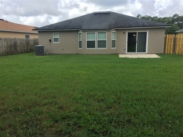 Building Photo - 12607 Wooded Bluff Ct