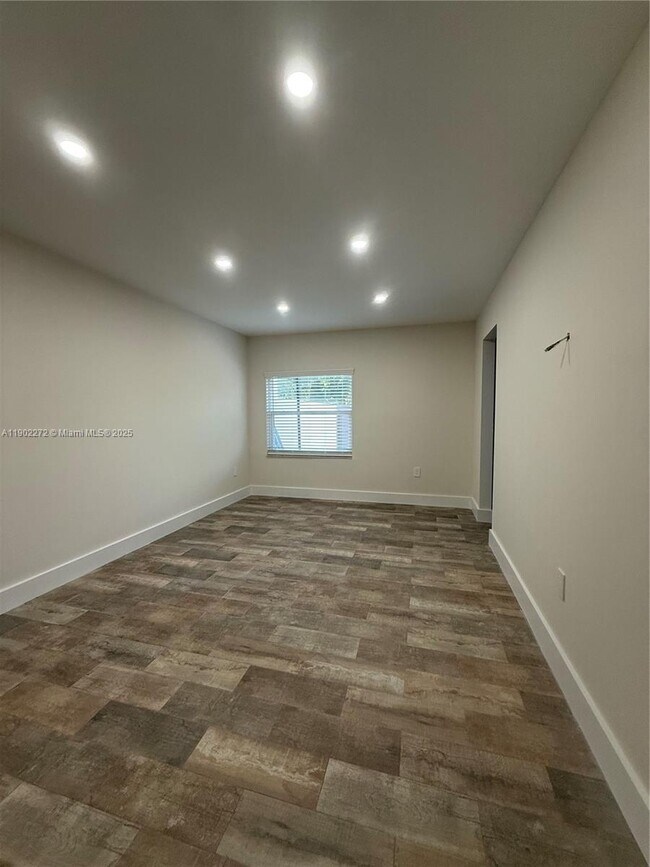 Building Photo - 14103 SW 52nd Terrace