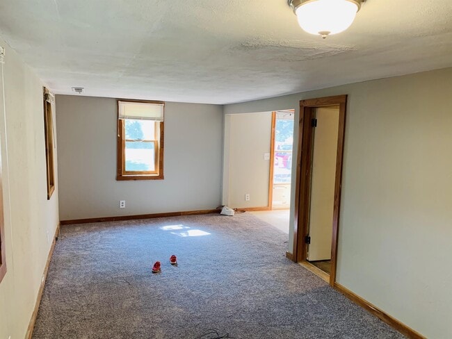 Building Photo - 7609 N 60th St