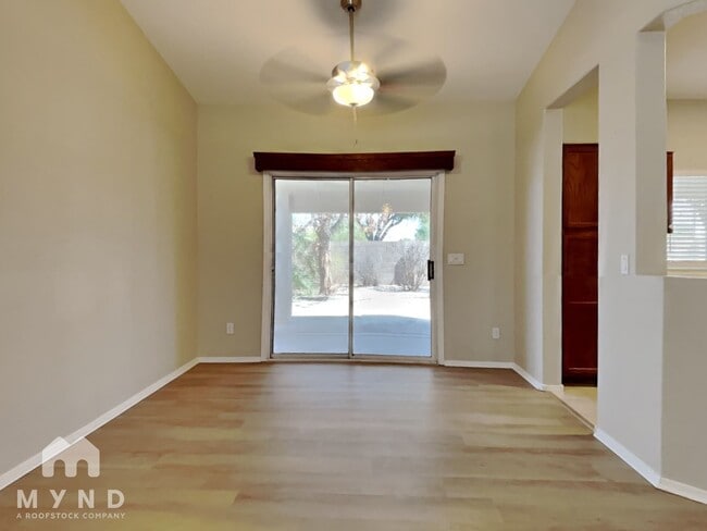 Building Photo - 17217 N Larkspur Ln