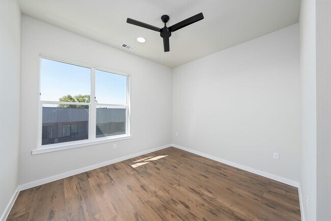 Building Photo - 4510 Terry-O Ln