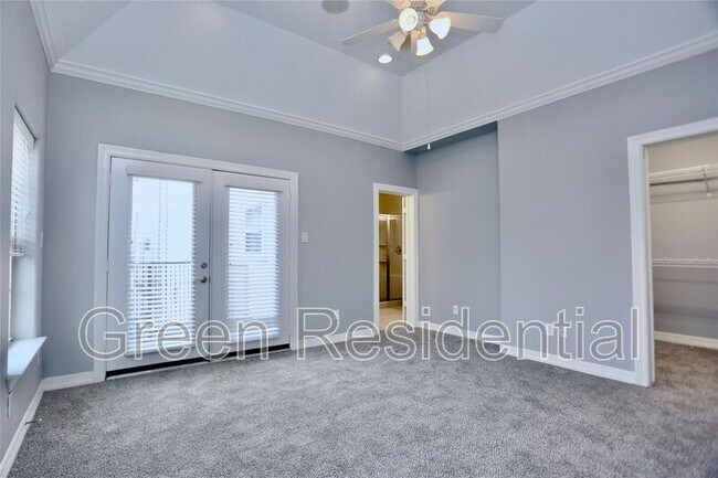 Building Photo - 114 Heights Blvd