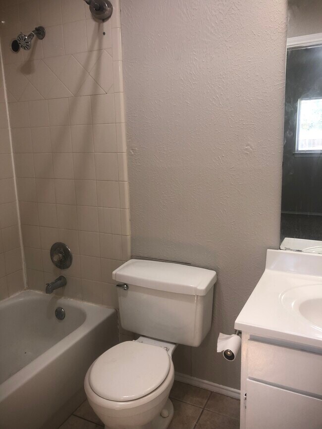 Building Photo - 7257 Lansbury Dr