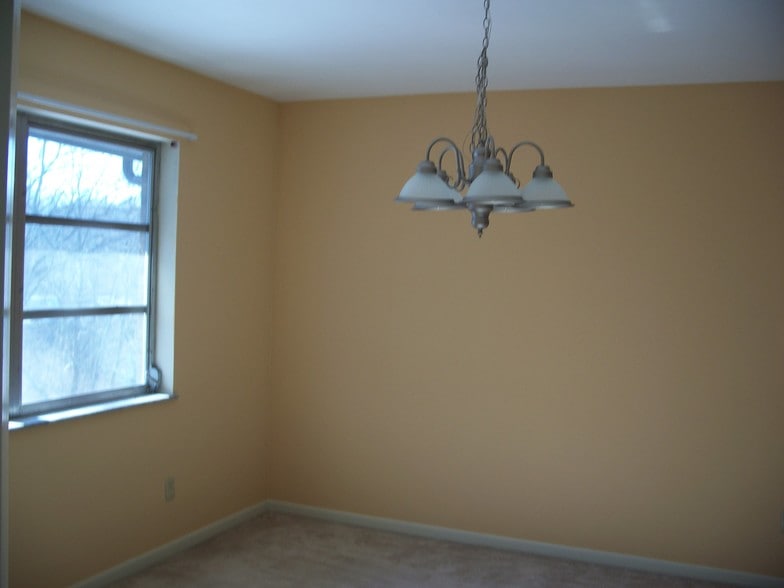 Dining Room - 3581 Amberacres Dr