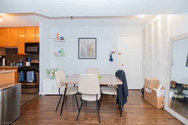 Building Photo - 2201 N Cleveland Ave