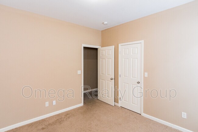 Building Photo - 1144 Washington Dr