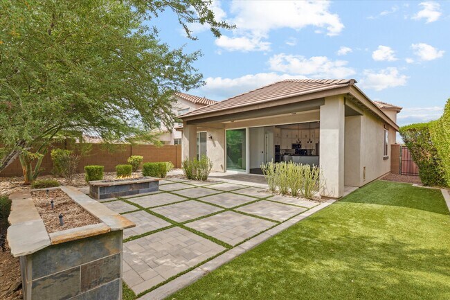 Building Photo - 4713 S Aileron Ln