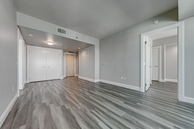 Building Photo - Sky Las Vegas 3706- Strip/City Views from this Stunning 2Bd/ 2Ba Residence