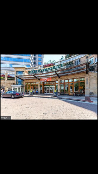 Building Photo - 4515 Willard Ave