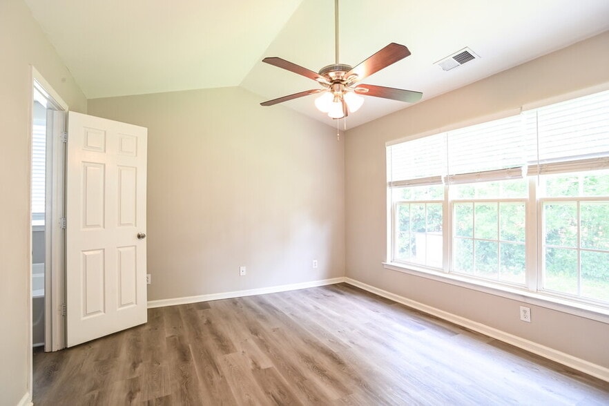 Building Photo - 1322 Rumstone Ln