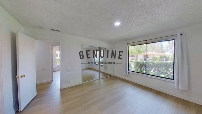 Building Photo - Charming 3Bd 2Ba Condo in 55+ Community