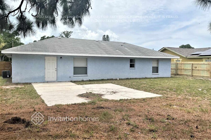 Building Photo - 4700 Cortez Way S