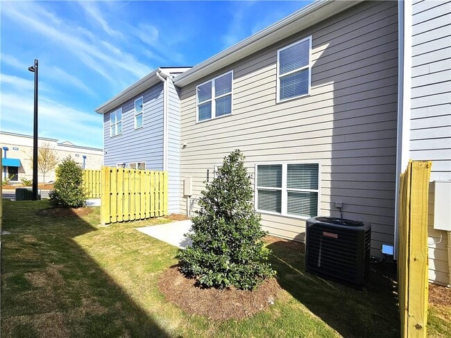 Building Photo - 334 Lanier Cir