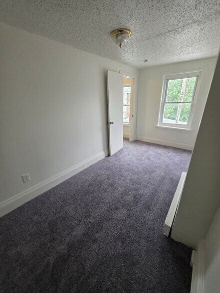 Building Photo - 708 Swede St