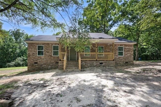 Building Photo - 135 Holly Creek Dr