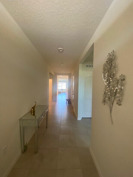 Building Photo - 2798 Portadown St