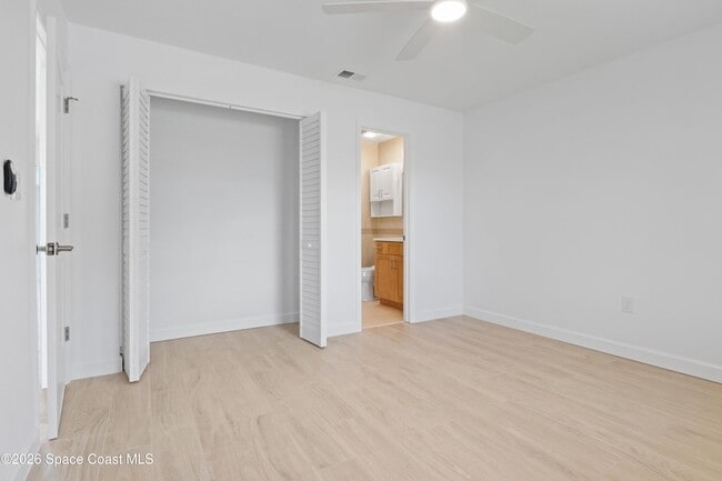 Building Photo - 2076 Abalone Ave