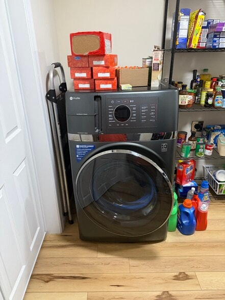 Washer/dryer combo - 4810 Meadowlark Dr