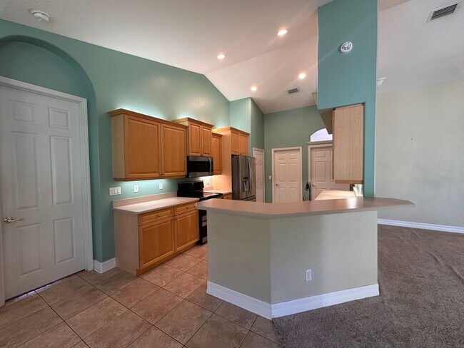 Building Photo - Ormond Lakes Opportunity