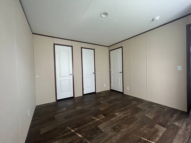 Building Photo - 2607 Thornbury Ln