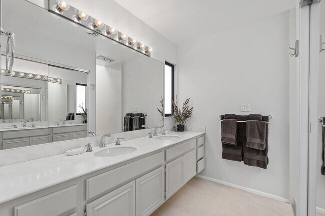 Building Photo - 48639 Palo Verde Ct