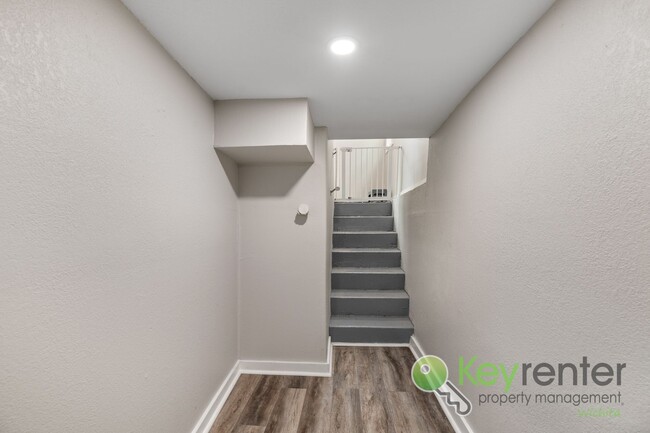Building Photo - Delano District | Renovated 3 Bedroom 3 Ba...
