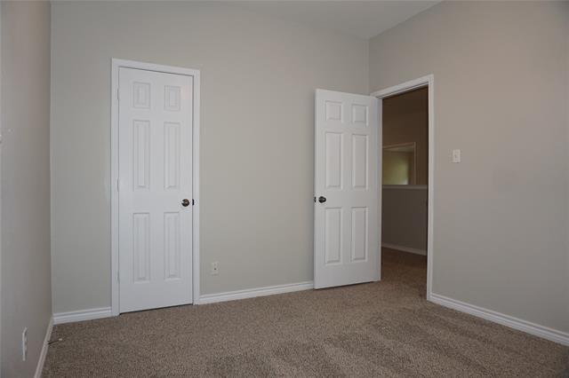 Building Photo - 2537 Creek Villas Dr
