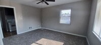 Building Photo - Beautiful 1 bed/1 bath apartment, just off...