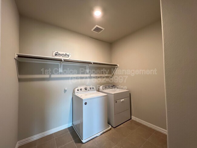 Building Photo - 225 Lemley Dr