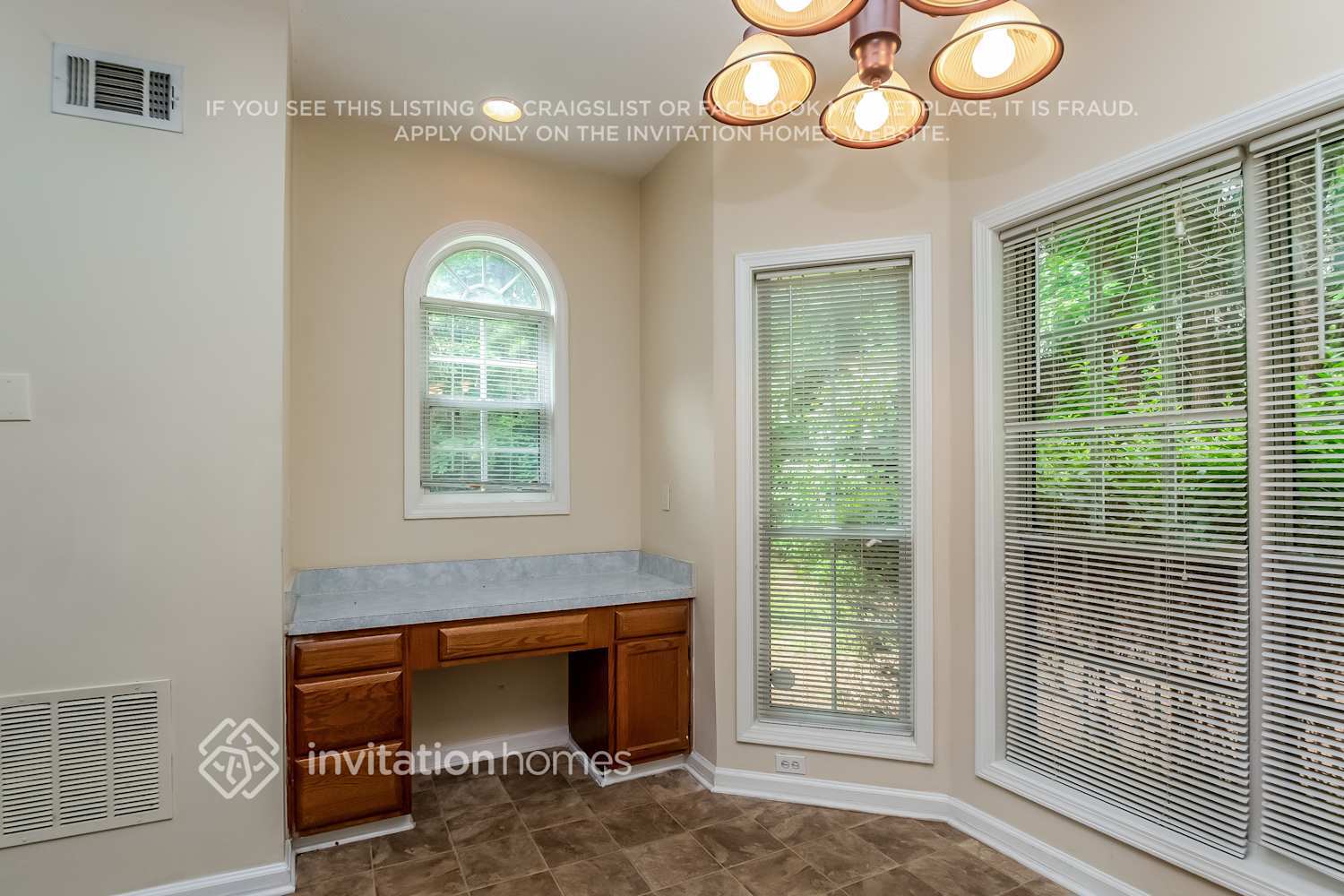 Building Photo - 6810 Waters Edge Dr