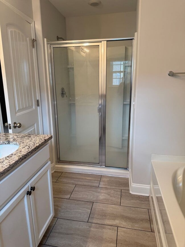 Building Photo - Townhome in Desirable Sterling Links - AVAILABLE NOW