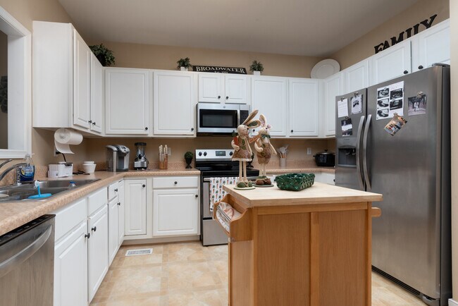 Building Photo - 14230 Spyglass Hill Cir