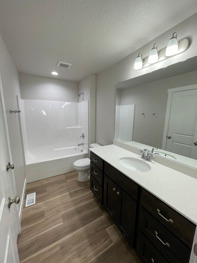 Building Photo - 54 E Ginger Gold Rd