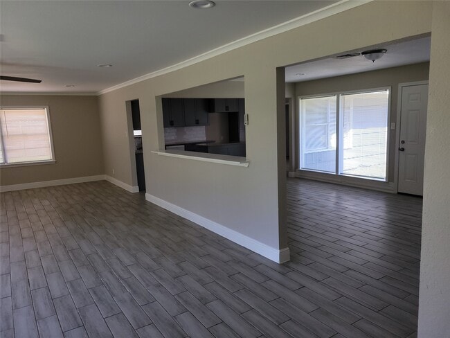 Building Photo - 7803 Broadview Dr