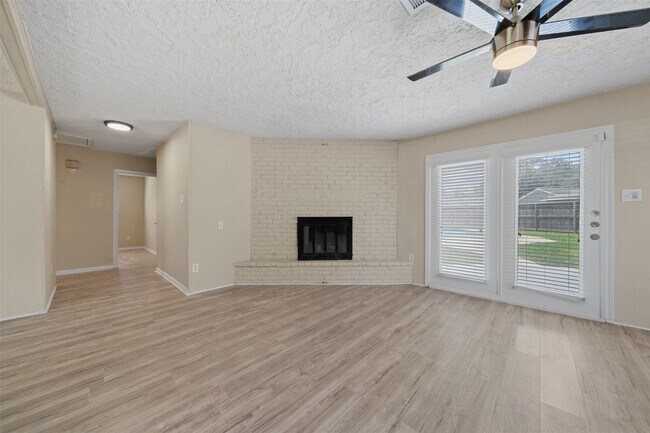 Building Photo - 5826 Spruce Forest Dr