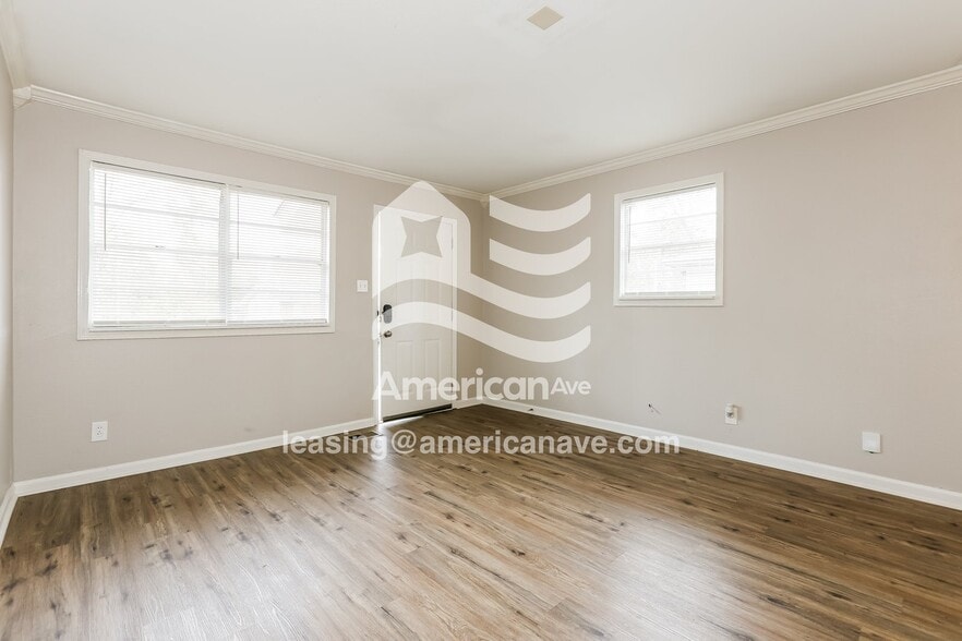 Building Photo - 7801 Bradley Dr
