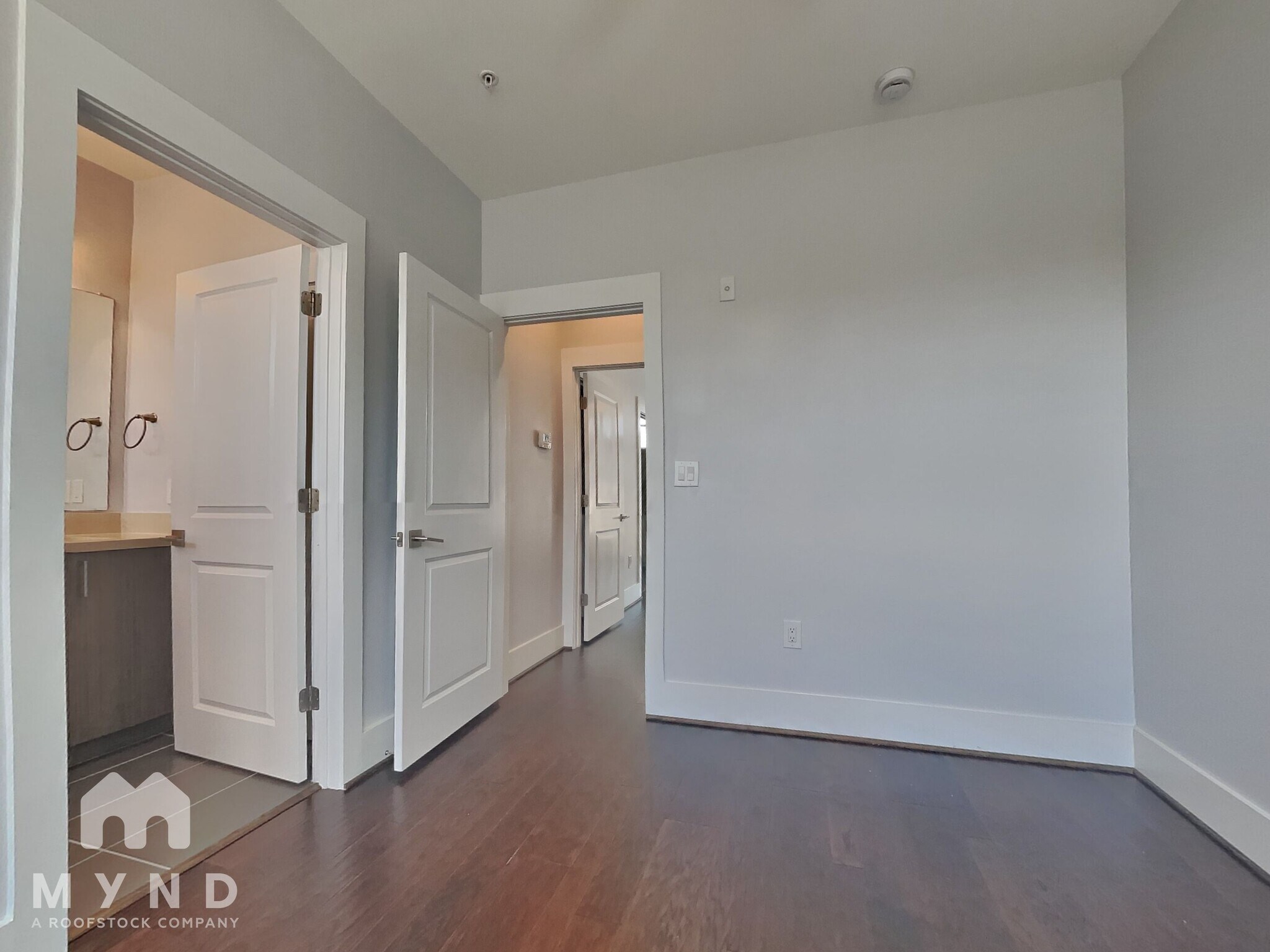 Building Photo - 2401 Crawford St