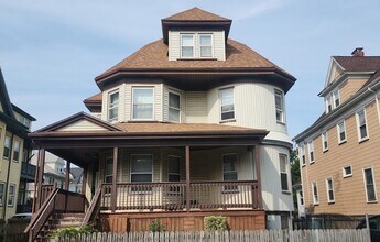 Building Photo - 42 Esmond St