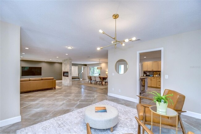 Building Photo - 10113 Lindelaan Dr