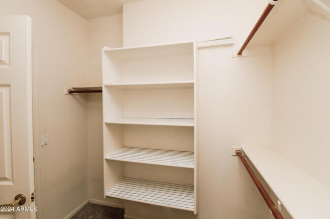 Building Photo - 1375 W Musket Way