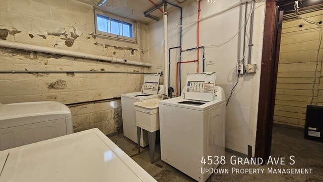 Building Photo - 4538 Grand Ave S