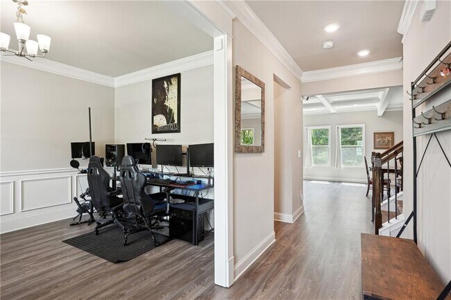 Building Photo - 106 Logan Pass Dr