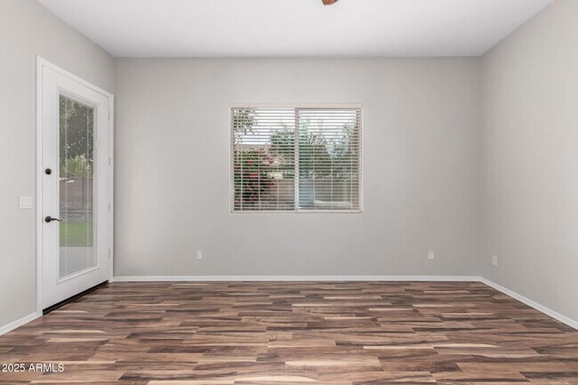 Building Photo - 3433 E Bluebird Pl