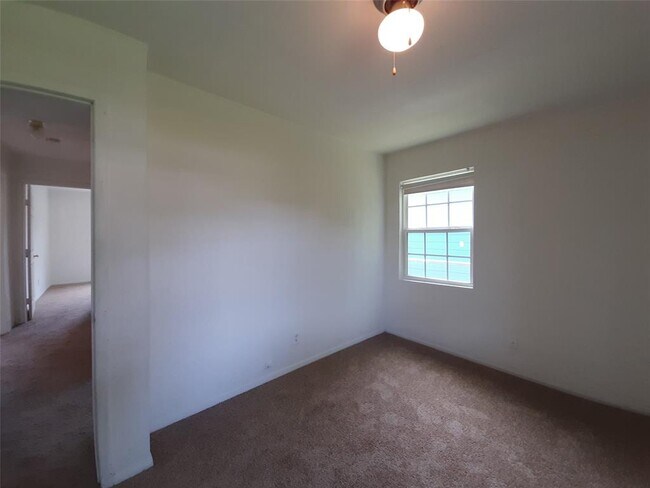 Building Photo - 10322 Rosehaven Dr