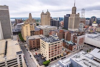 Building Photo - 210 Ellicott St