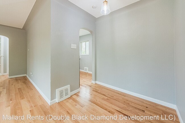Building Photo - 4 br, 2 bath House - 2976 Olive St