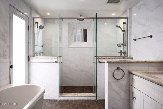 Building Photo - 4613 Reforma Rd