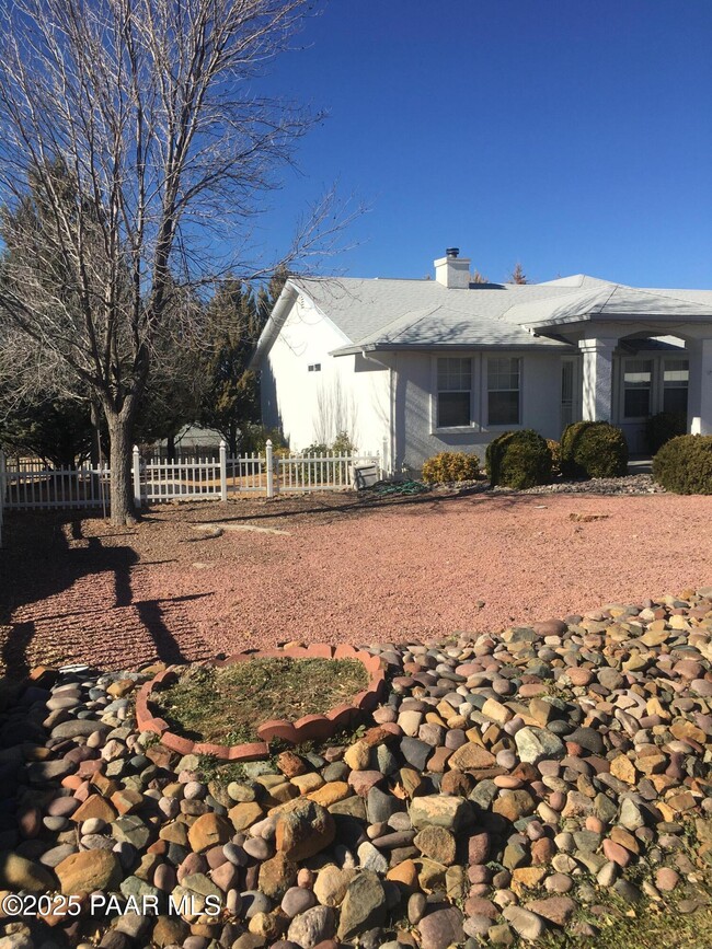 Building Photo - 4288 N Agua Fria Dr